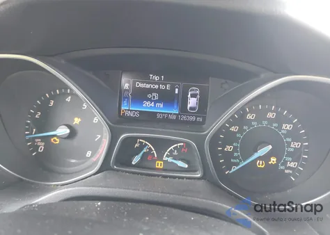 2013 Ford Focus Titanium z USA, uszkodzony, nr VIN 1FADP3J20DL123757